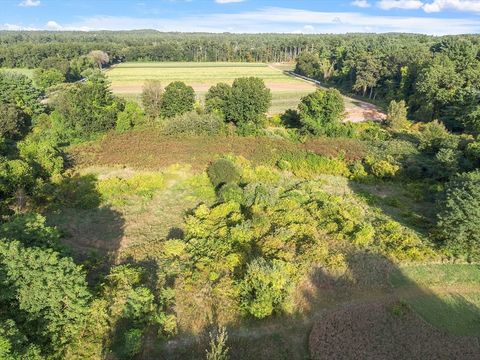 51 Farwell Rd Tyngsborough MA 01879