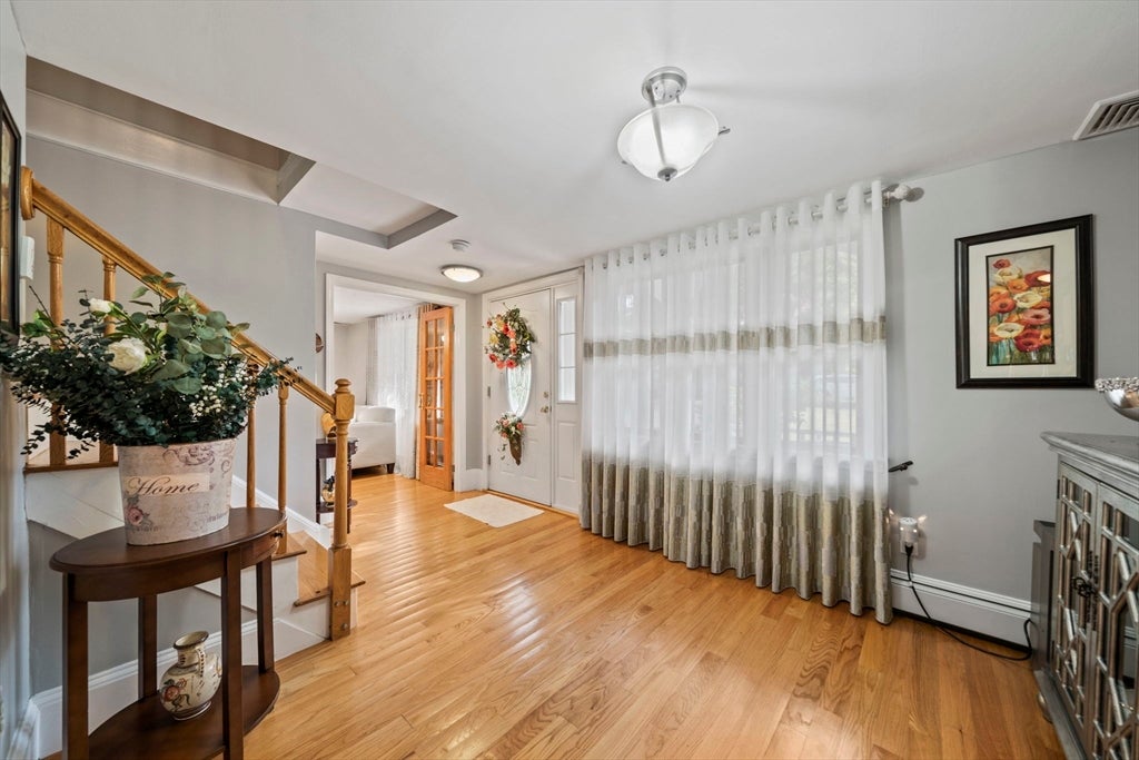 113 Colonel Hunt Dr