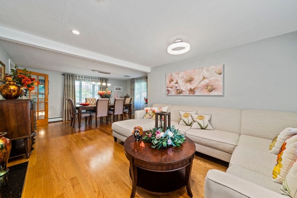 113 Colonel Hunt Dr