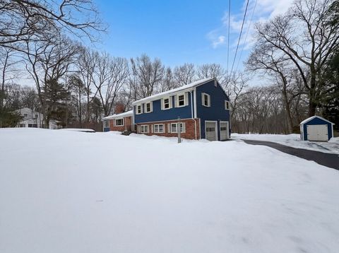 16 Crest Dr Dover MA 02030