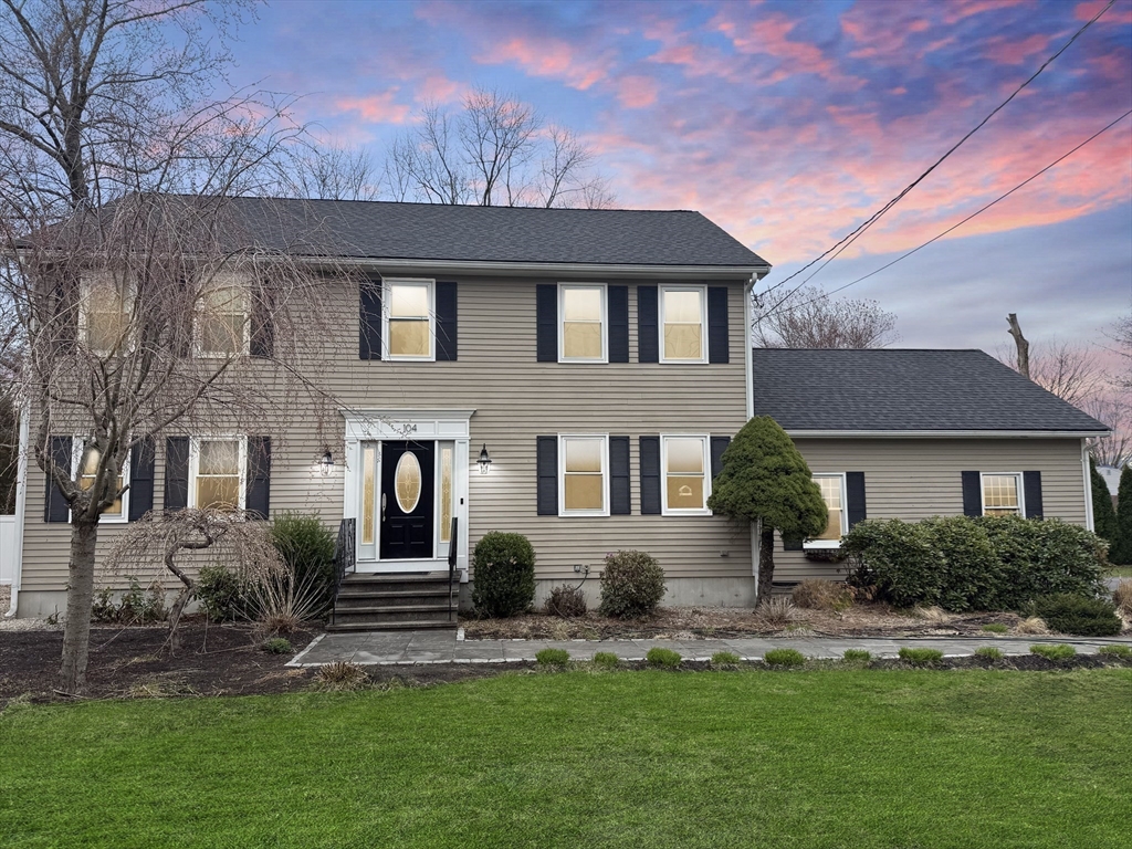 104 Holliston St