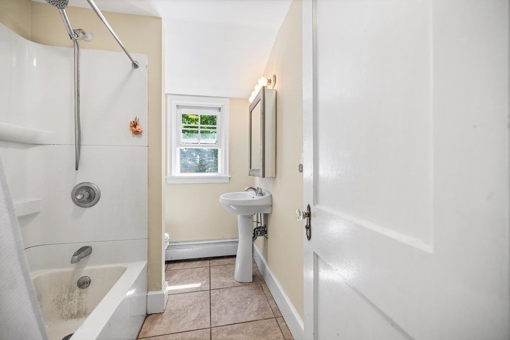 779 Oxford St S ST, Auburn, MA, 779 Oxford St S ST, Auburn, MA Photo #21