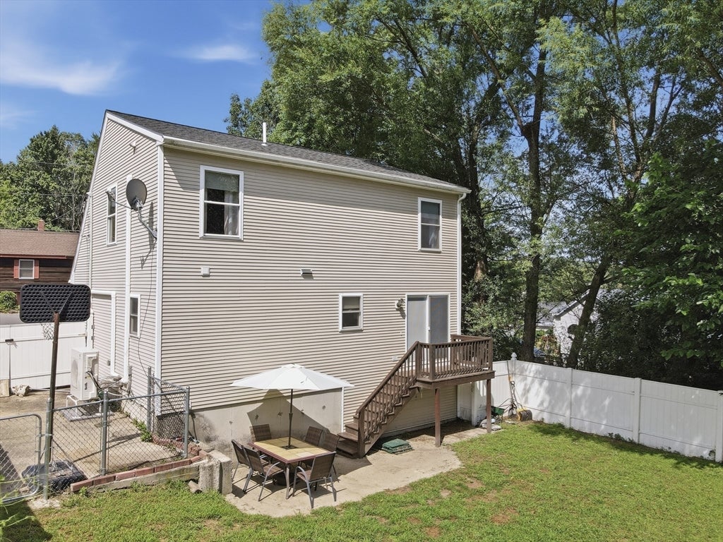 55 Hoover Street, Leominster, MA Photo #28