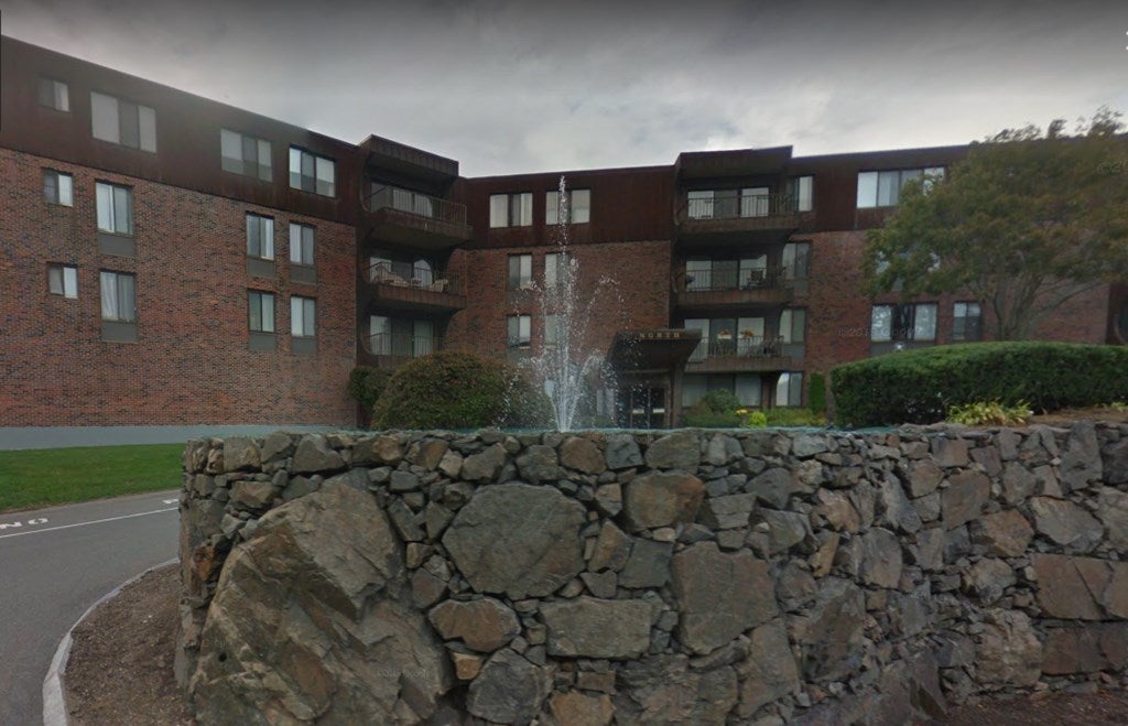 Photo of 1006 Paradise Rd, Swampscott, MA