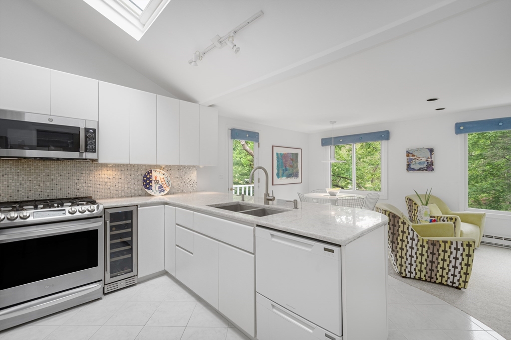 13 Angelica Dr