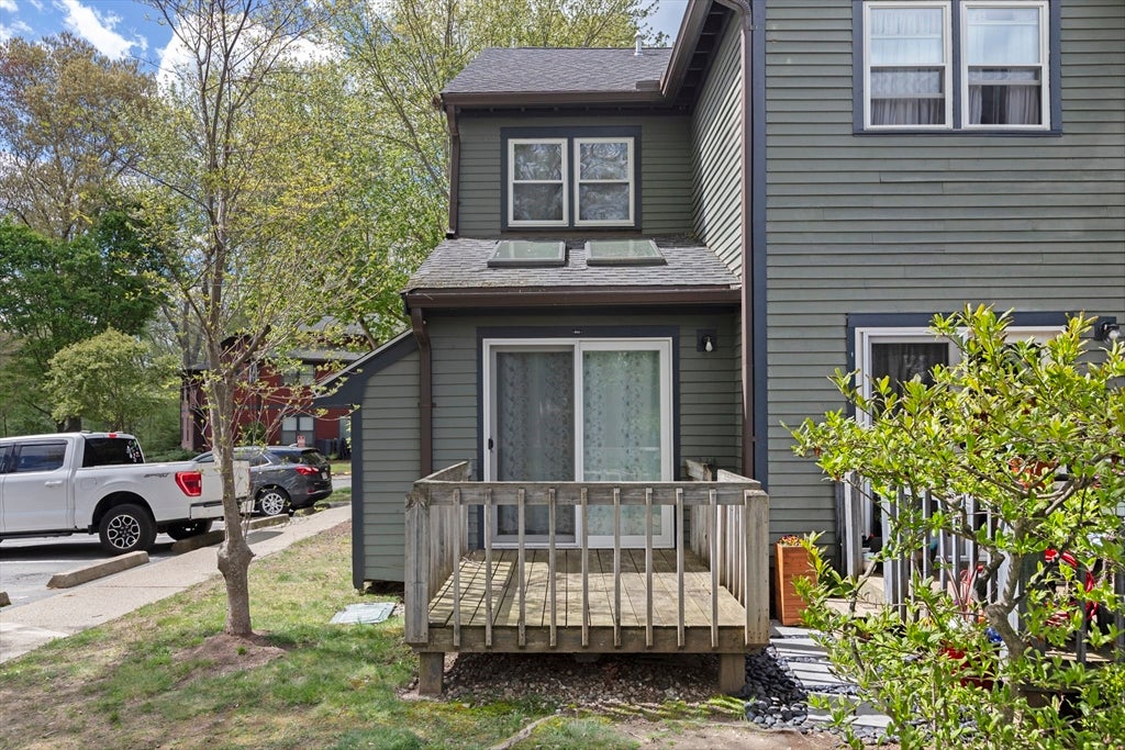 110 Dean St 44