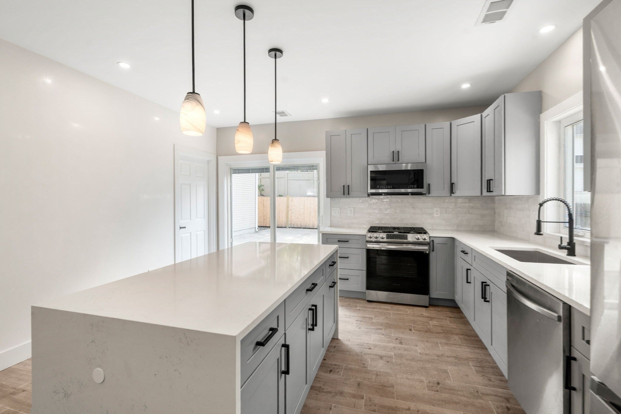 24 N Byron Ave