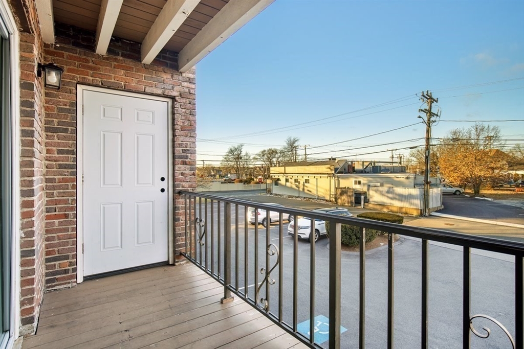 15 Oak Neck Rd #11, Barnstable, MA Photo #8