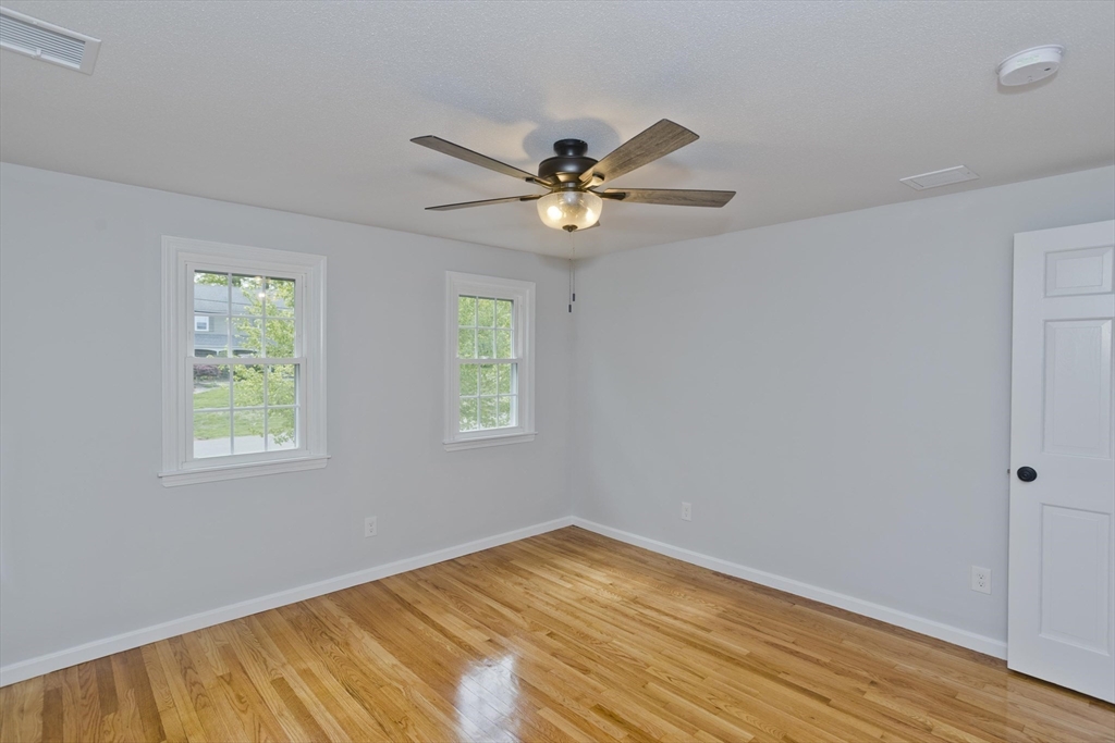 Wilbraham, Massachusetts 01095, United States, 5 Bedrooms Bedrooms, ,3 BathroomsBathrooms,Residential,Active,133765