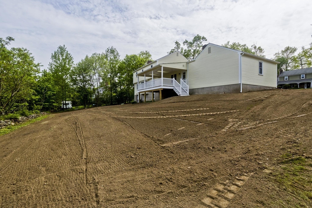 Wilbraham, Massachusetts 01095, United States, 5 Bedrooms Bedrooms, ,3 BathroomsBathrooms,Residential,Active,133765