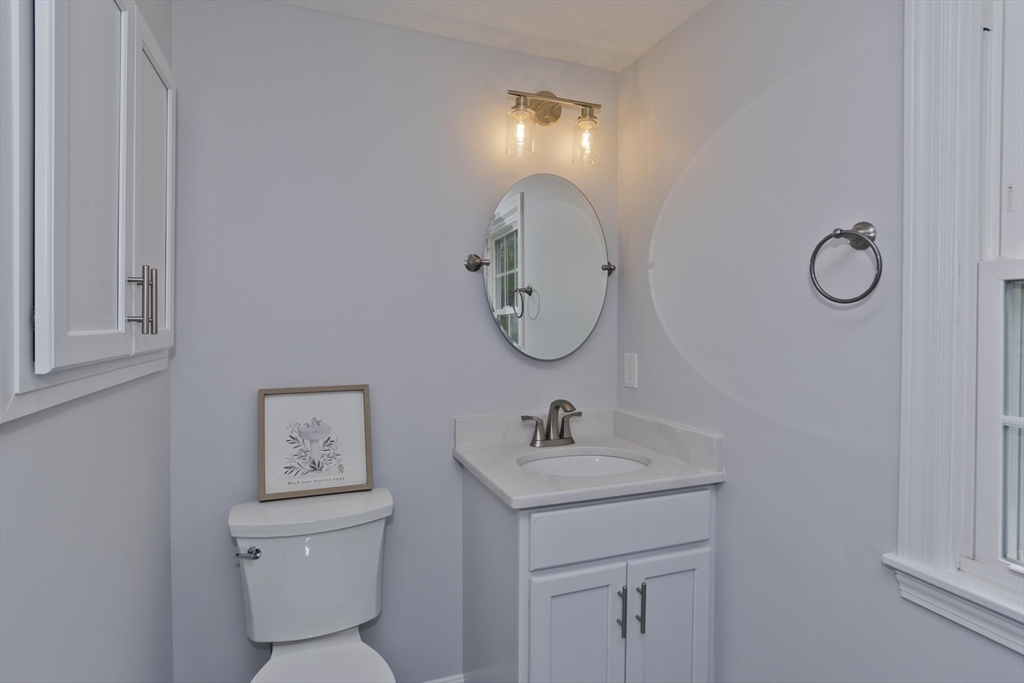 Wilbraham, Massachusetts 01095, United States, 5 Bedrooms Bedrooms, ,3 BathroomsBathrooms,Residential,Active,133765