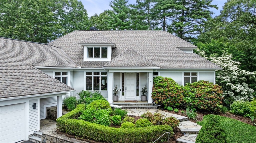 10 Hawk Hill Lane