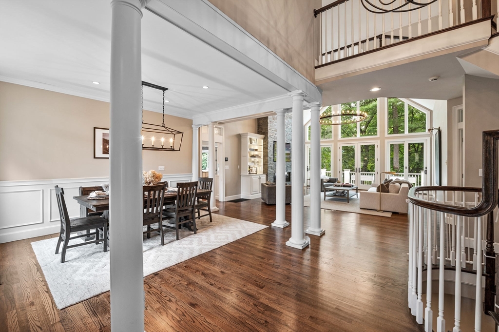 10 Hawk Hill Lane