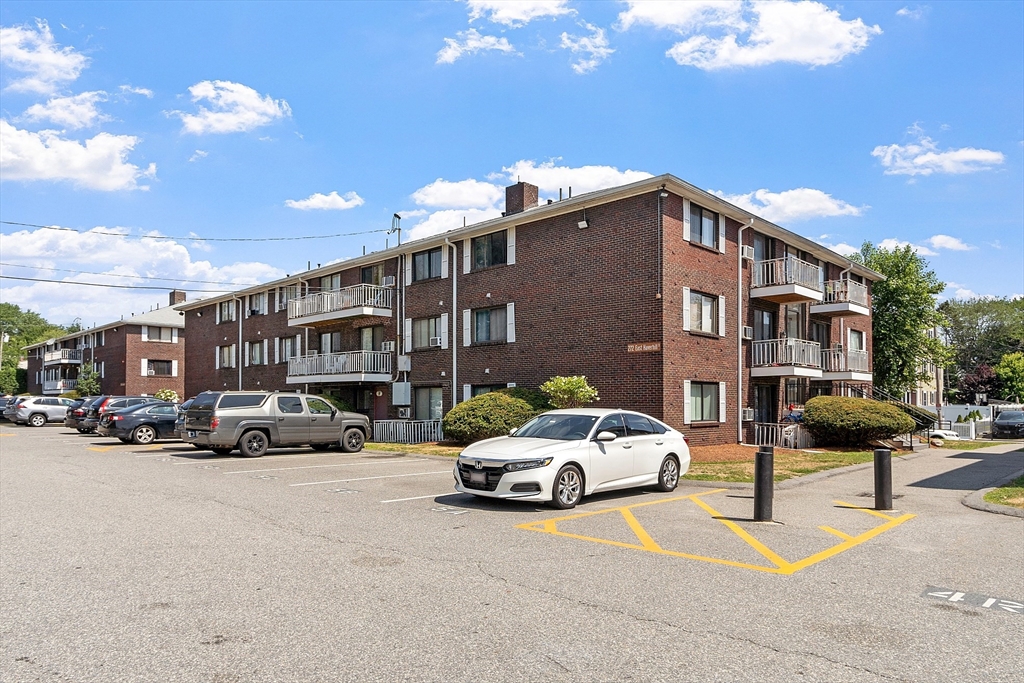 272 E Haverhill Street 20