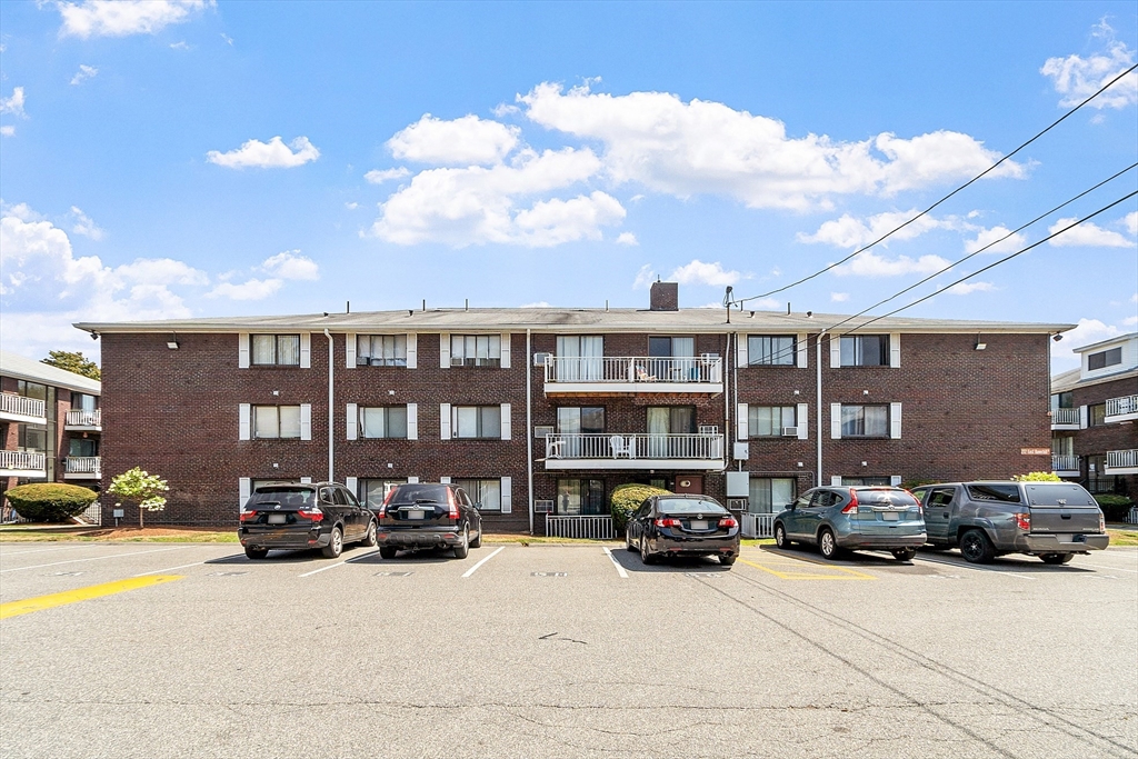 272 E Haverhill Street 20