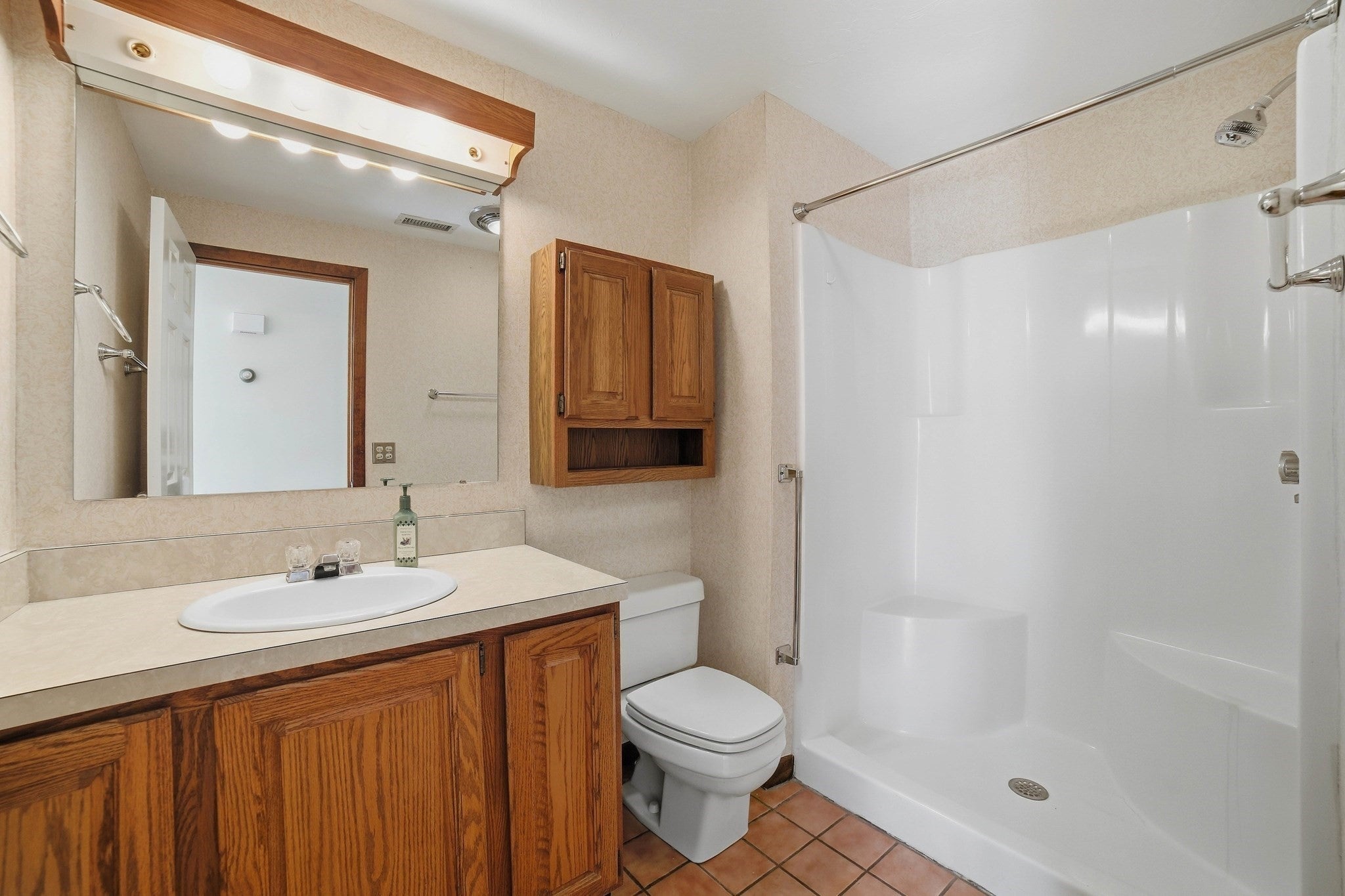 2 Ladyslipper Ln #3, Auburn, MA, 2 Ladyslipper Ln #3, Auburn, MA Photo #20