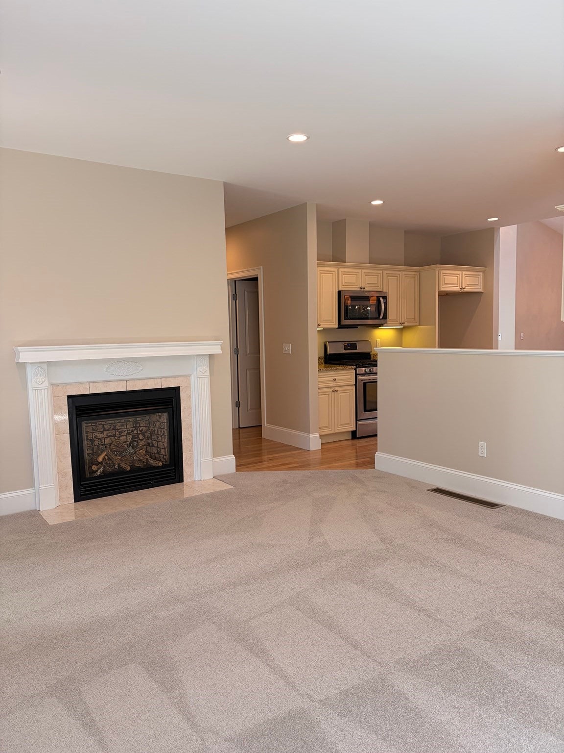 38 Hathaway Pond Cir #38, Rochester, MA, 38 Hathaway Pond Cir #38, Rochester, MA Photo #12