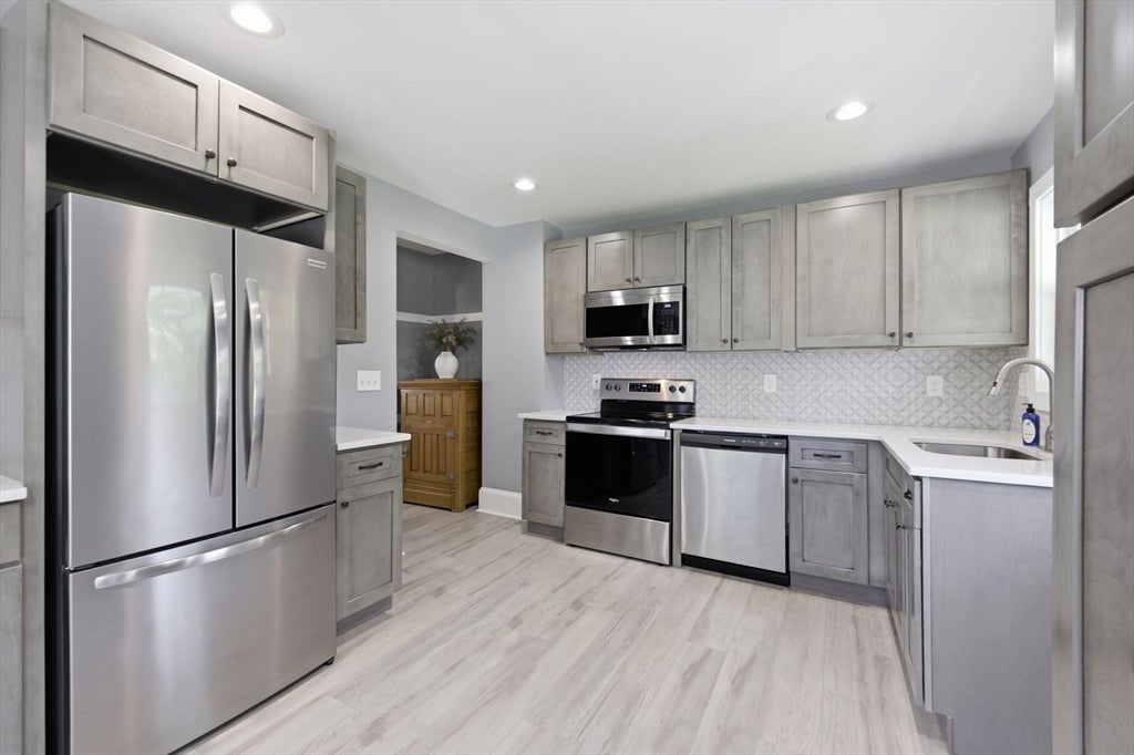17 Taylor St #17, South Hadley, MA, 17 Taylor St #17, South Hadley, MA Photo #12