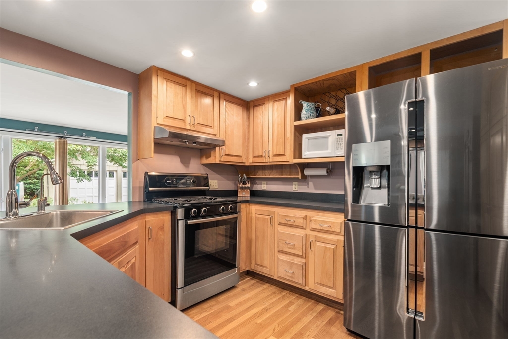 225 Commonwealth Rd
