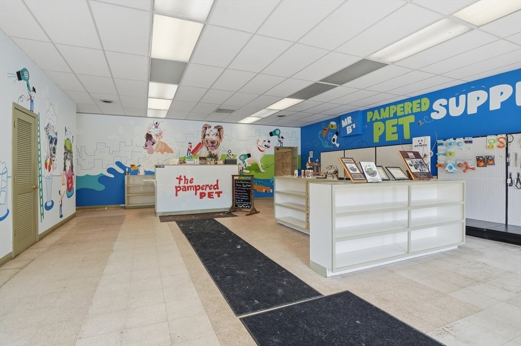 711 Pleasant Street