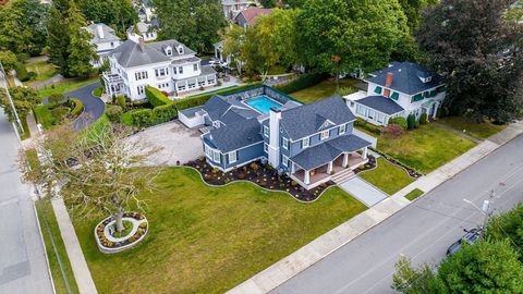 208 Florence St Fall River MA 02720