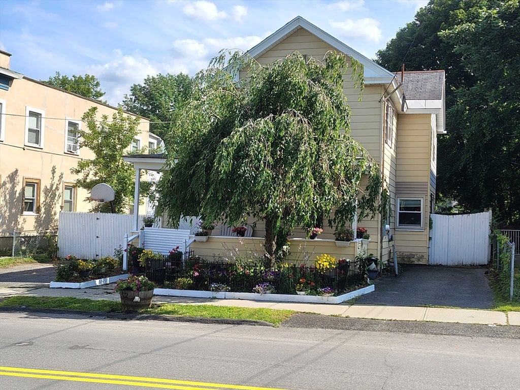 12 Lincoln Street