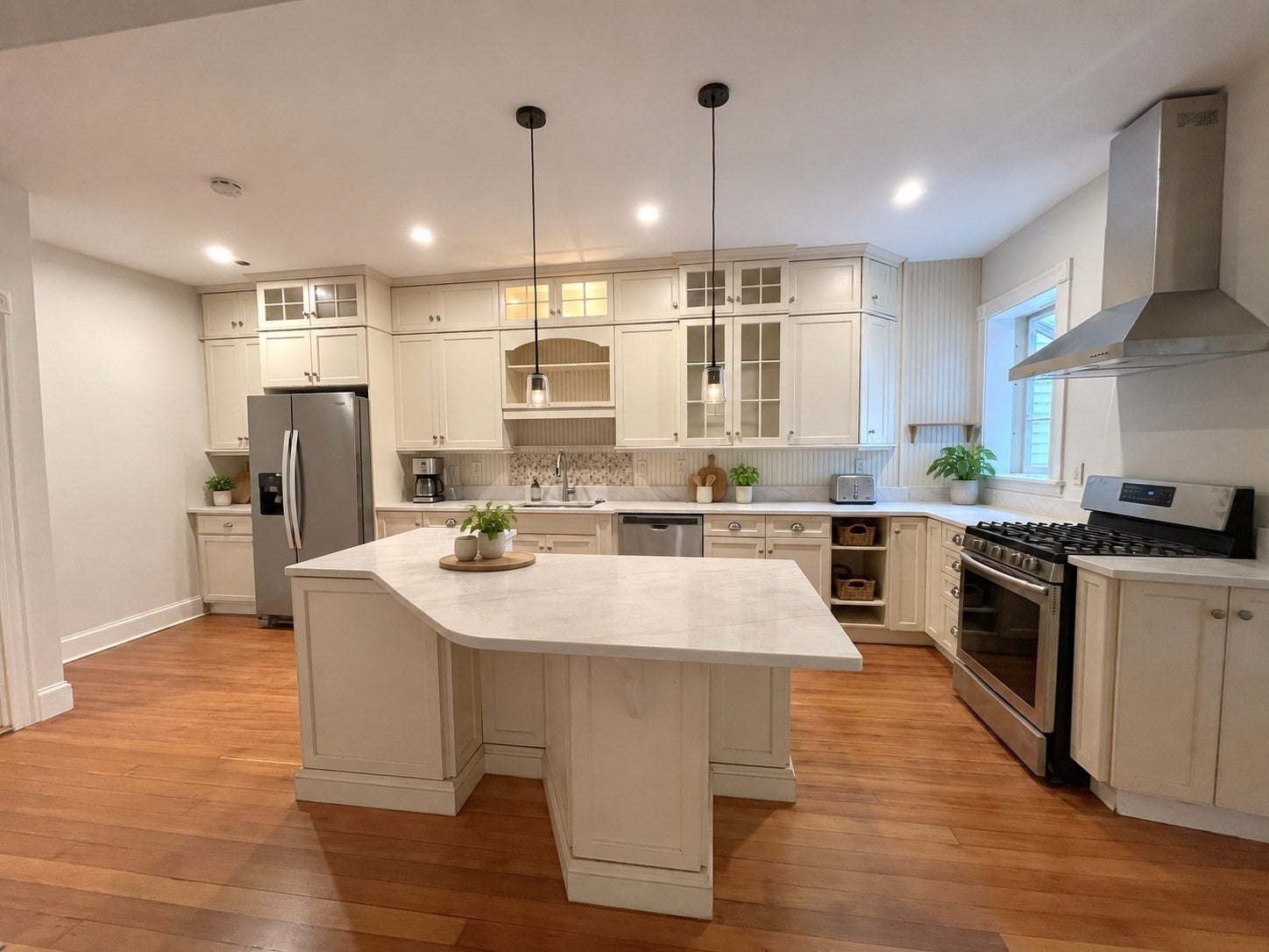 6 Strathmore Rd #2A, Brookline, MA Photo #2