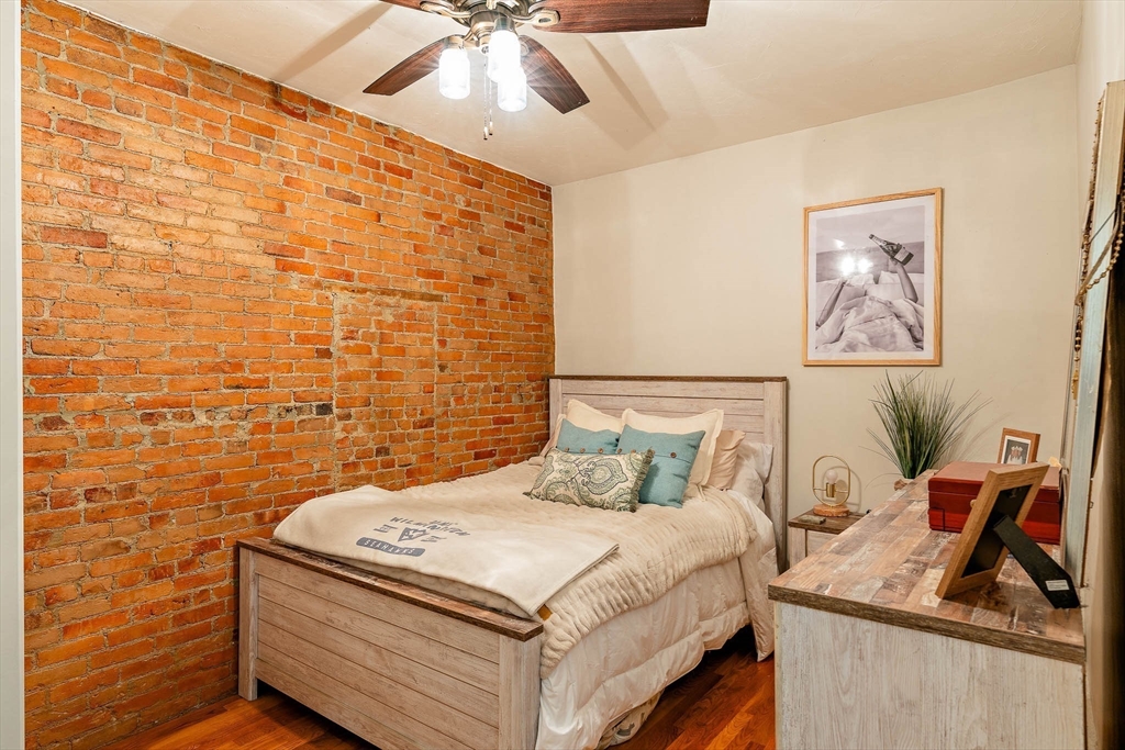 60 Beacon St 1