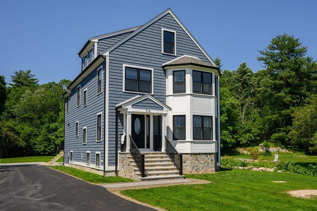 316 N Main St