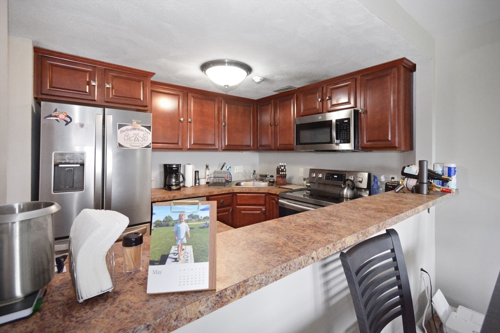 272 N Farm Dr 272