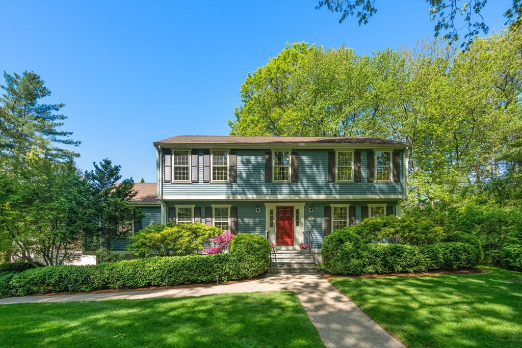 48 Pine Hill Dr