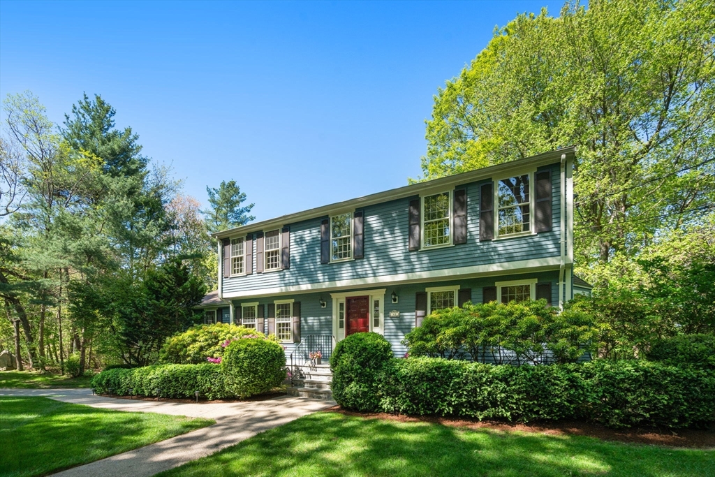 48 Pine Hill Dr