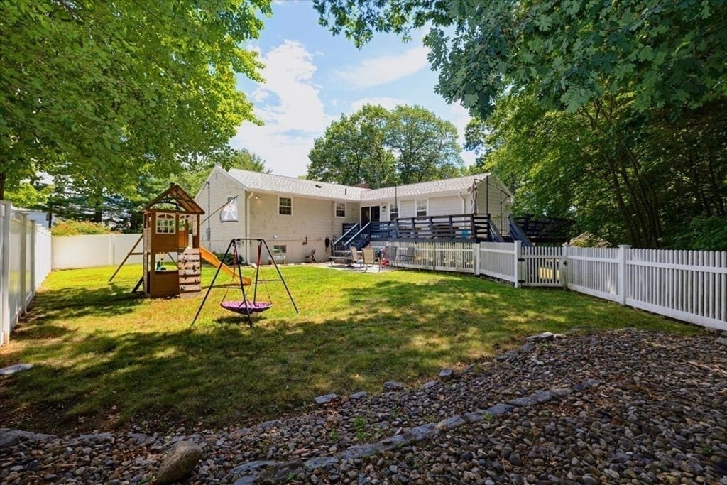 3 Bonnie Ln, Billerica, MA, 3 Bonnie Ln, Billerica, MA Photo #37