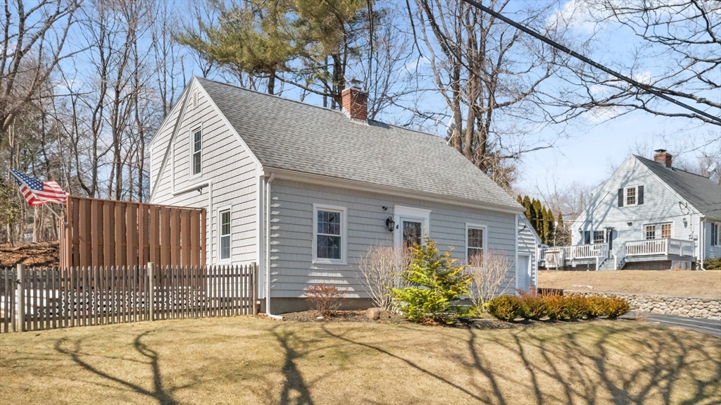 4 Winter Hill Dr