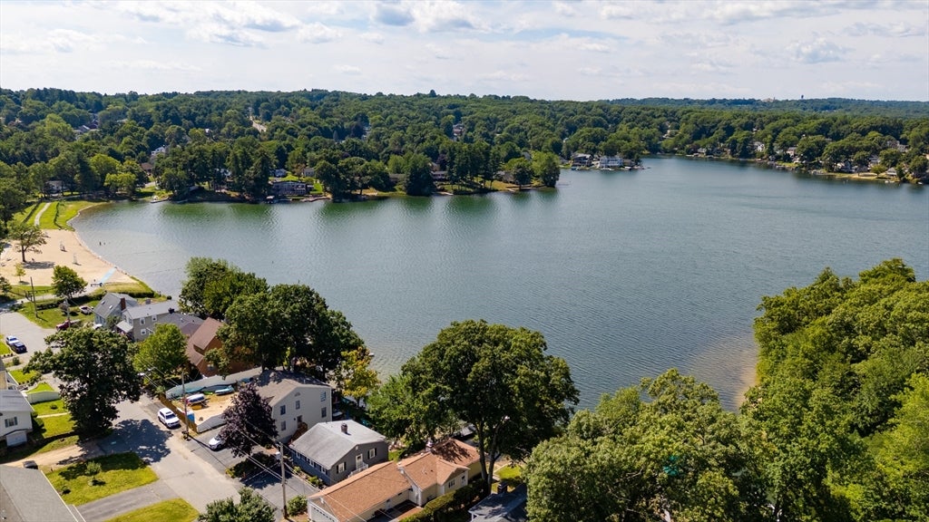31 Lakeshore Dr, Hudson, MA Photo #3