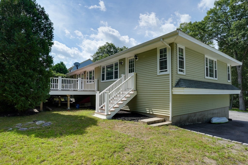 31 Lakeshore Dr, Hudson, MA Photo #35