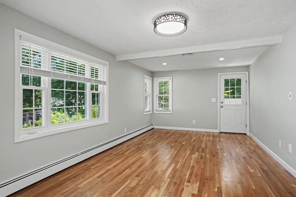 31 Lakeshore Dr, Hudson, MA Photo #10