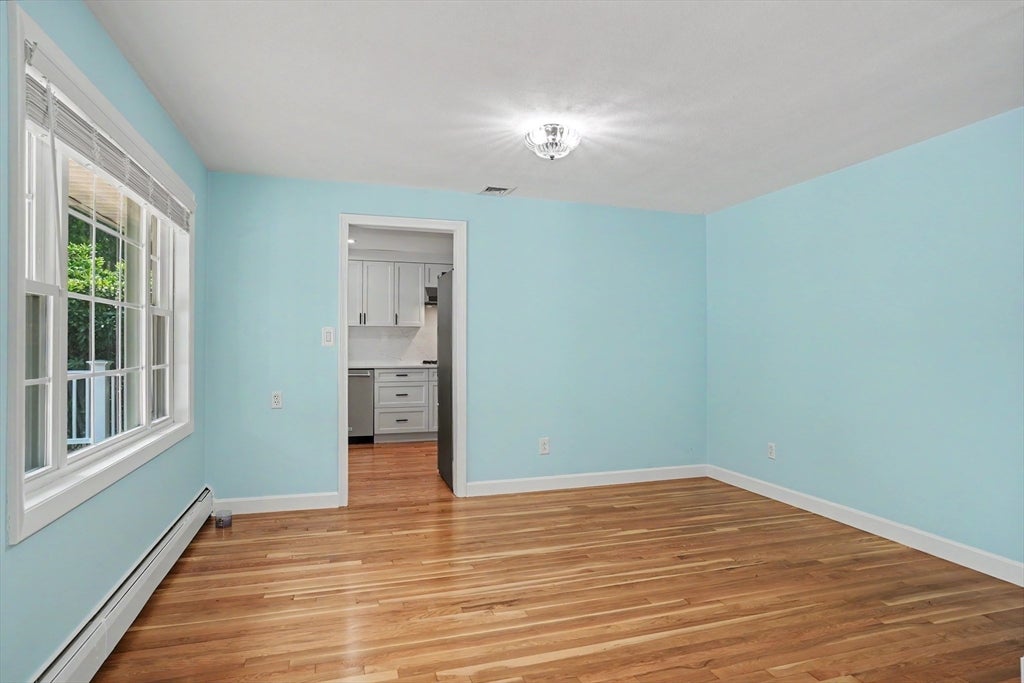31 Lakeshore Dr, Hudson, MA Photo #18