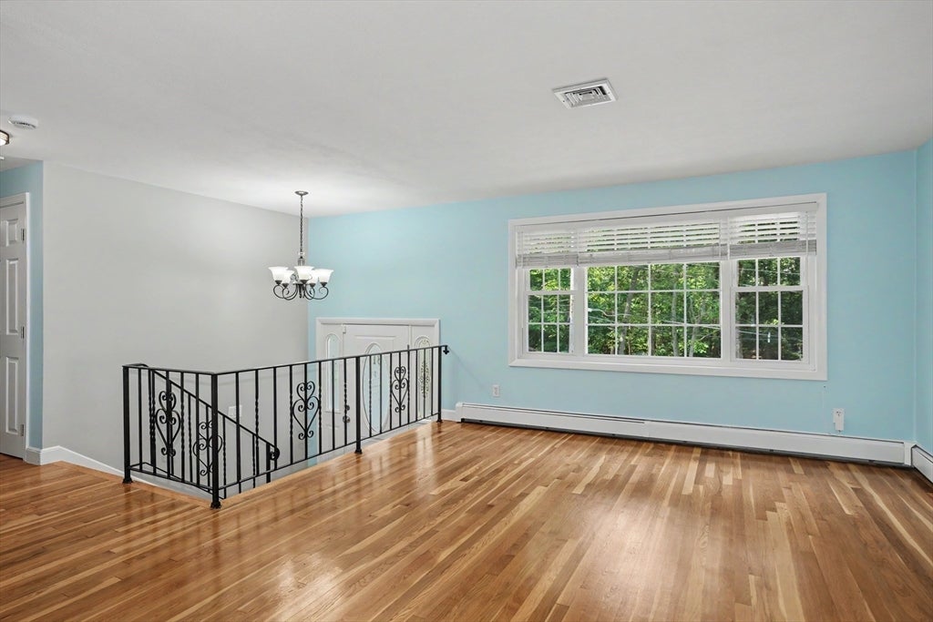 31 Lakeshore Dr, Hudson, MA Photo #16