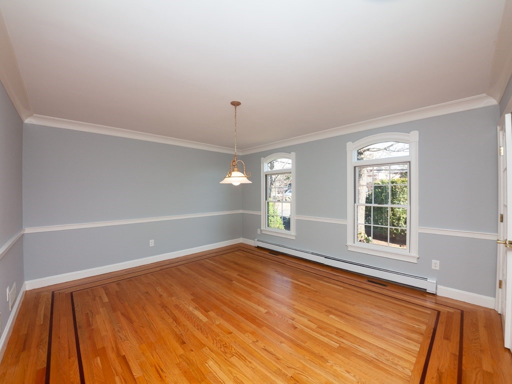 31 Marsh St