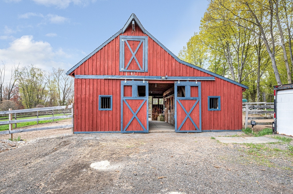 145 Lexington Rd