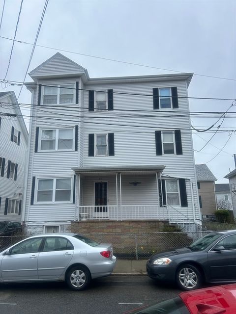 82 Wellington Street Fall River MA 02720