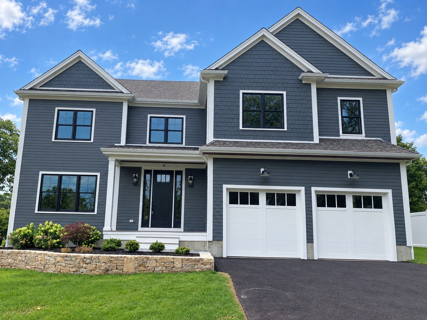 Photo of 18 Avon Cir, Needham, MA