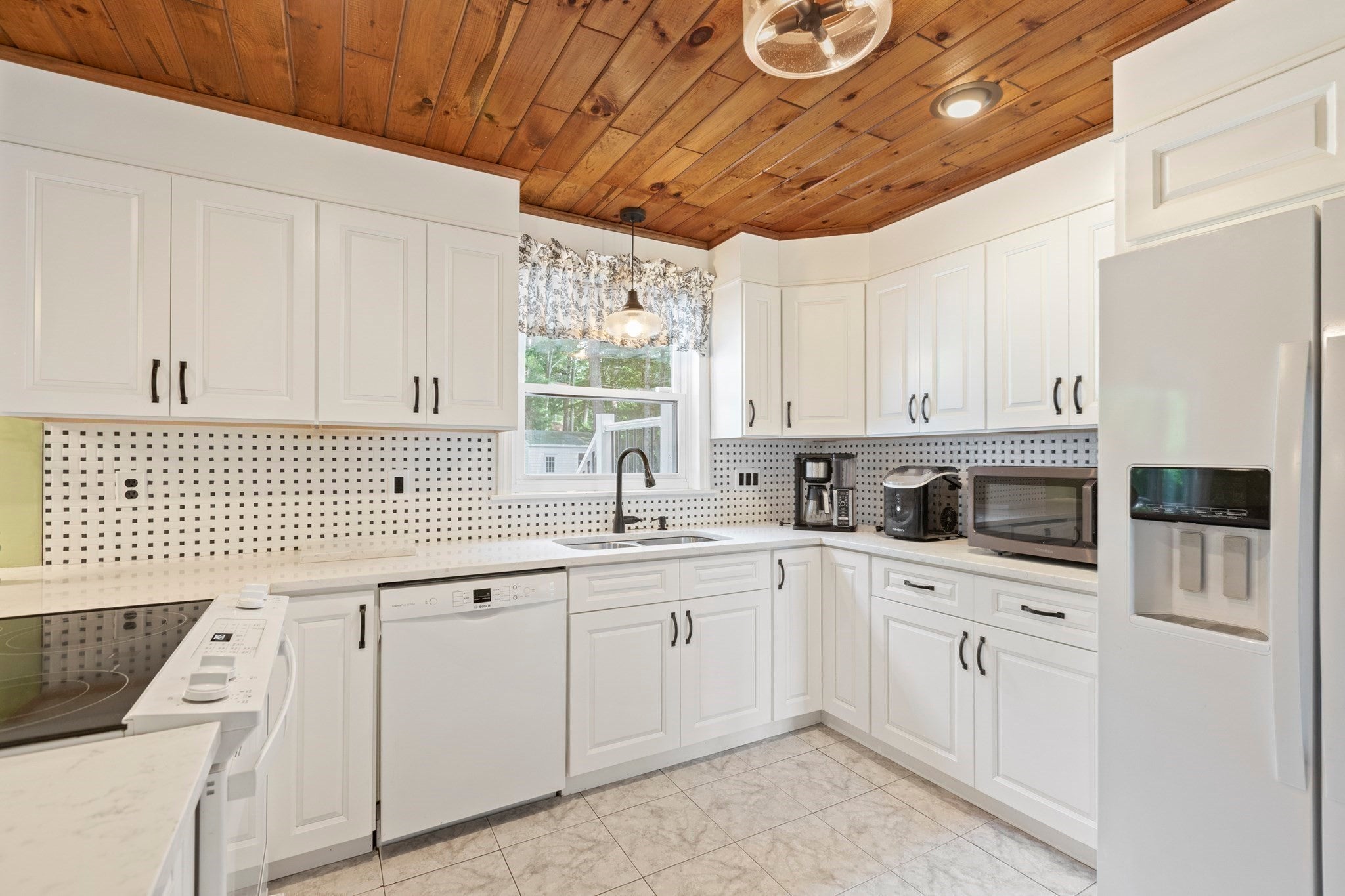 6 Tracey St, Acushnet, MA, 6 Tracey St, Acushnet, MA Photo #25