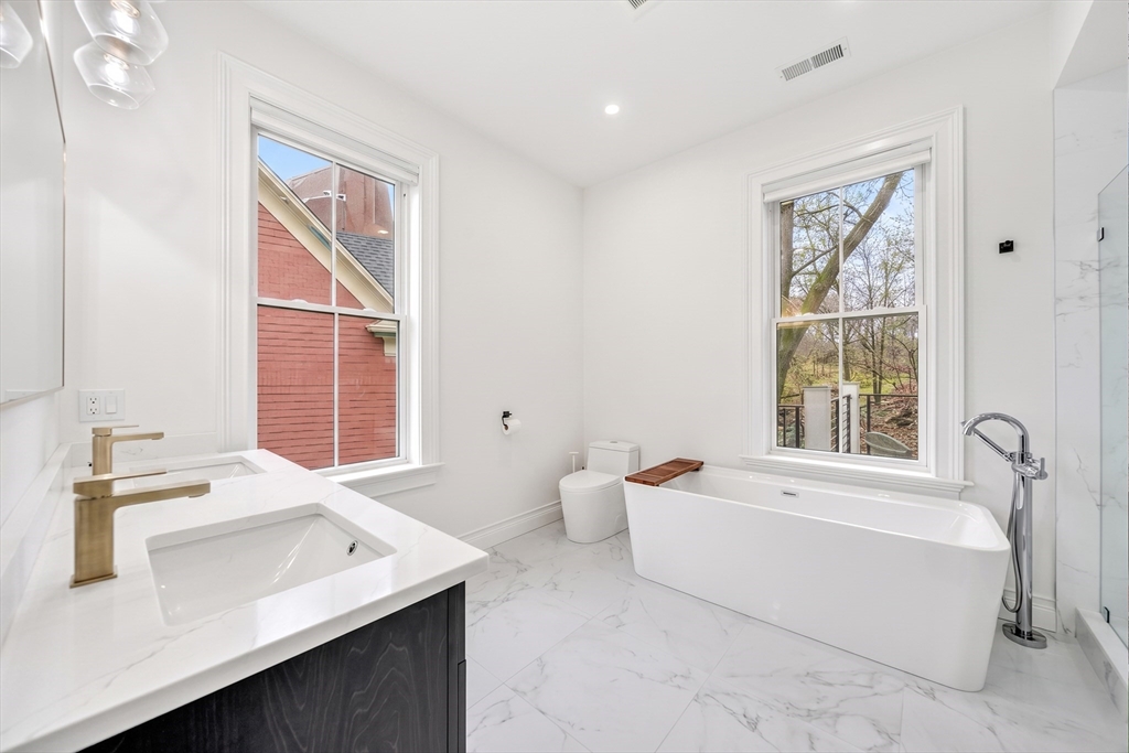 57 Grampian Way #2, Boston, MA Photo #15