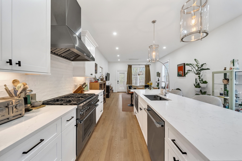 57 Grampian Way #2, Boston, MA Photo #7
