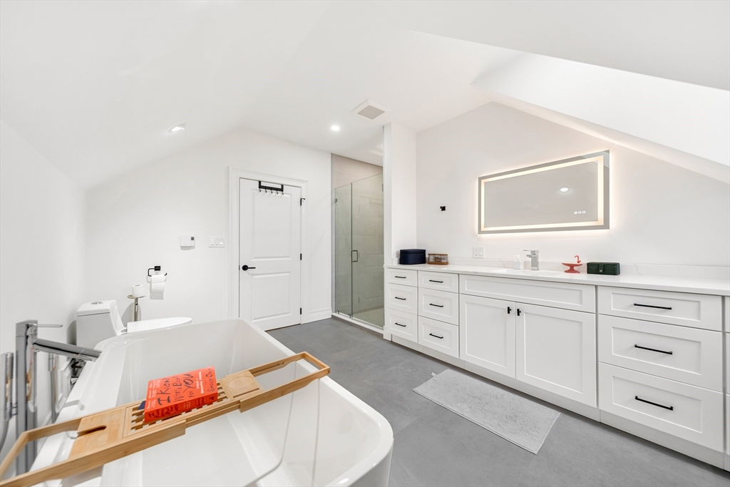 57 Grampian Way #2, Boston, MA Photo #26