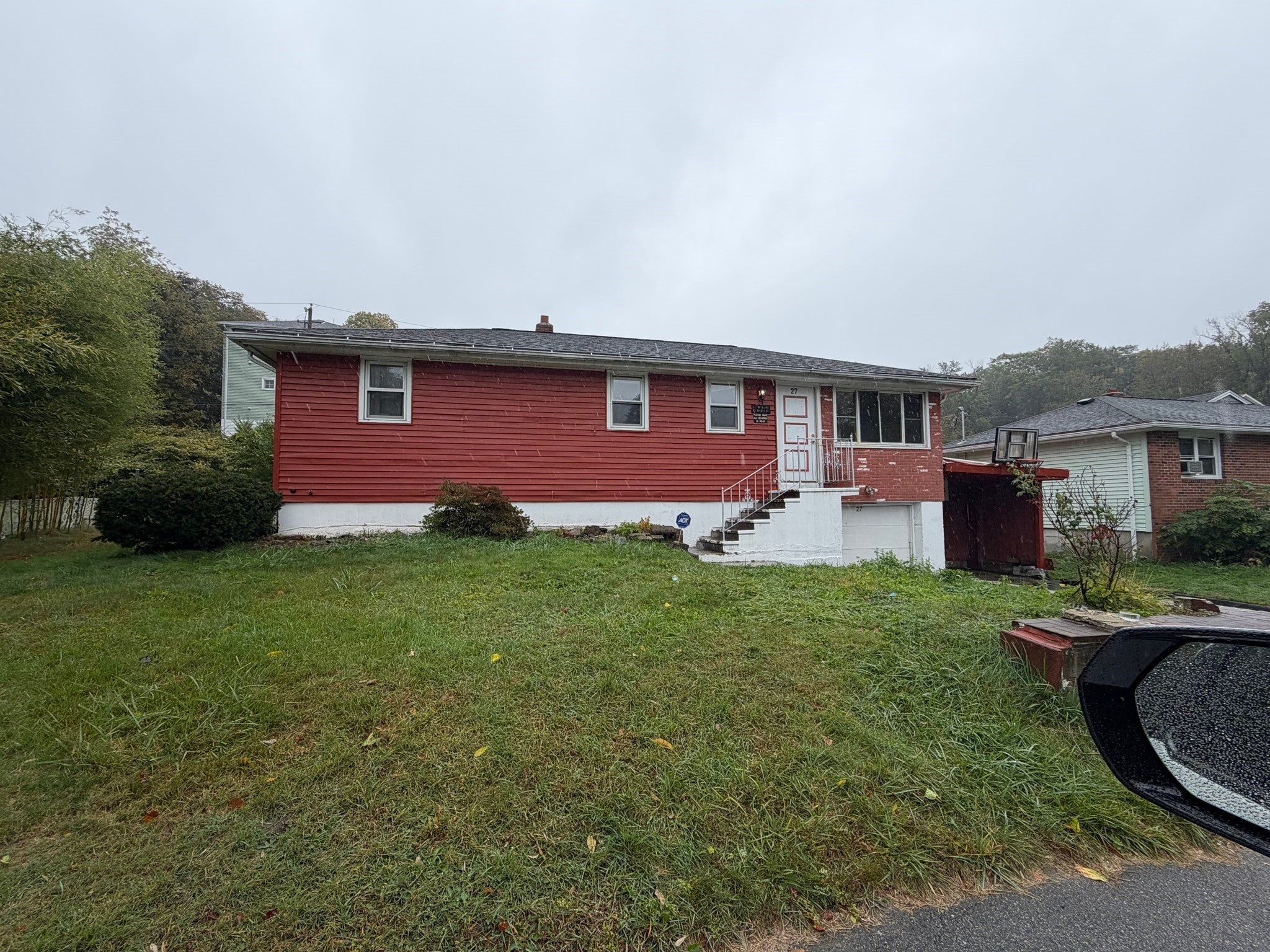 27 Dillon St