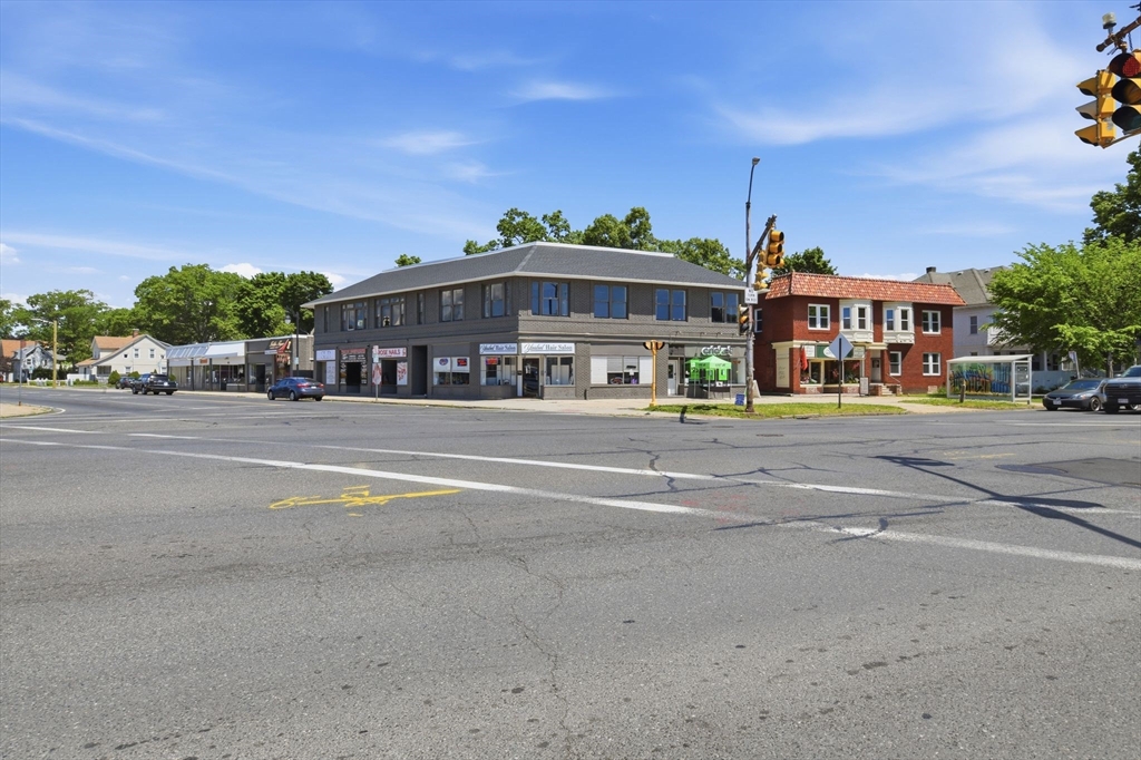 752 Sumner Ave