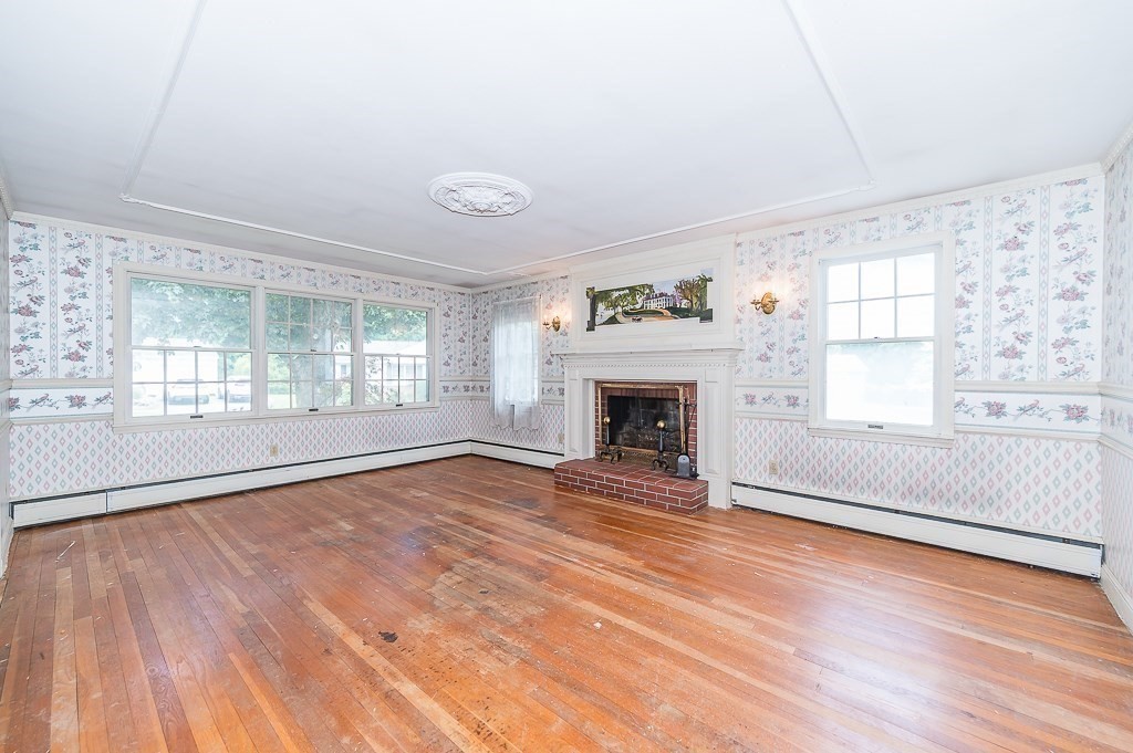 16 Westmont Cir